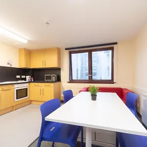 Joivy Economy 4 And 5 Bed Flats, Close To Old Town And Royal Mile - Adults Only Apartamento Edimburgo